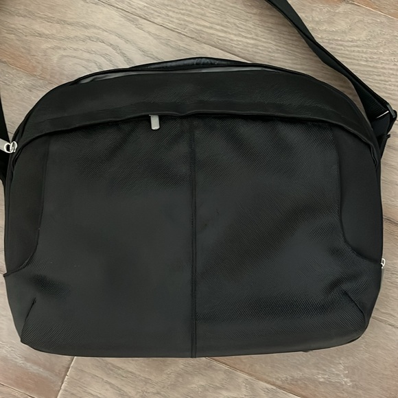 Messenger/ computer bag - Picture 2 of 3